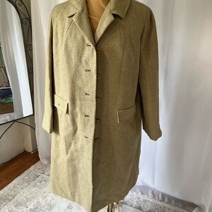 Women’s vintage 1950’s Tan Coat